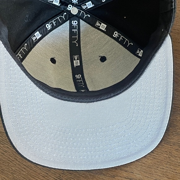 New Era Golden State Warriors hat in excellent condition! - Picture 5 of 7